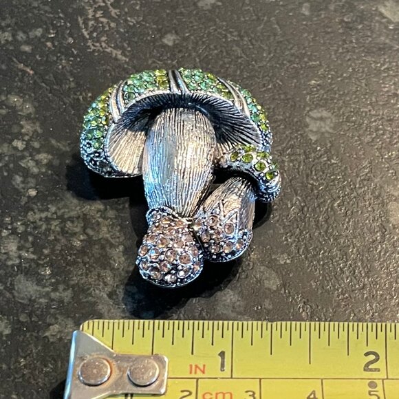 Stunning Peridot Double Mushroom Brooch PIn - Picture 2 of 6